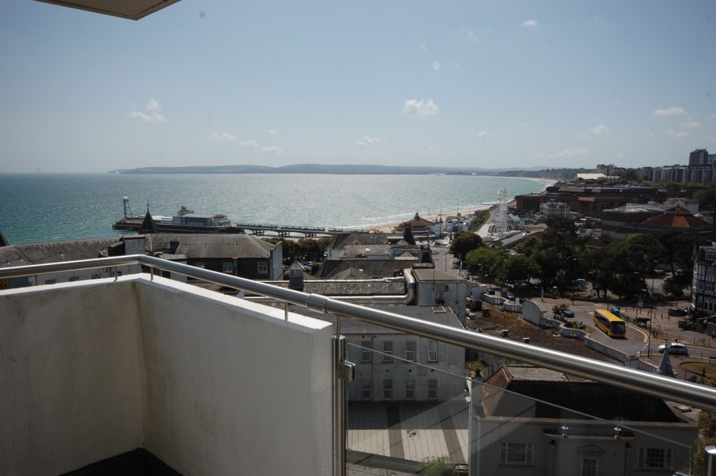 NEW INSTRUCTION – SEA & TOWN VIEWS! featured image